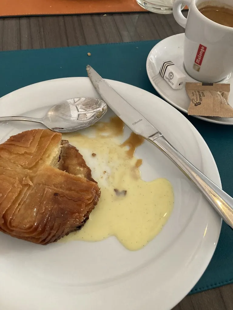 Gwenola GAREL_La Nouvelle Vague_Auray_review