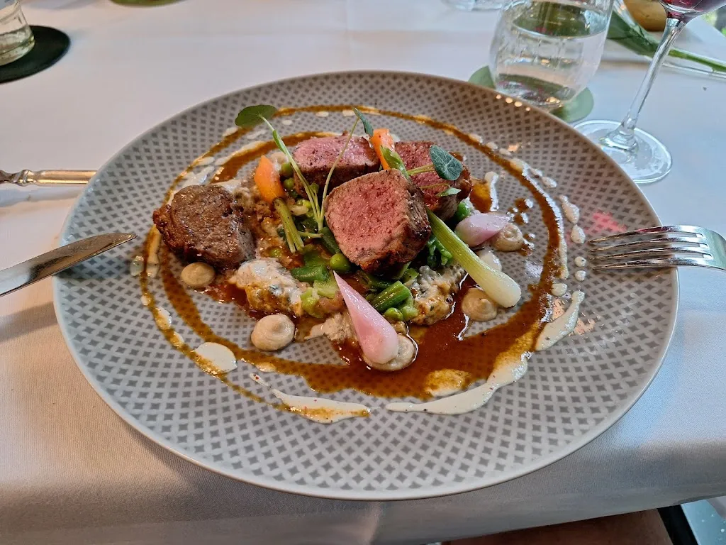 Eskimo Buddha_Le Jardin de France_Germany_review