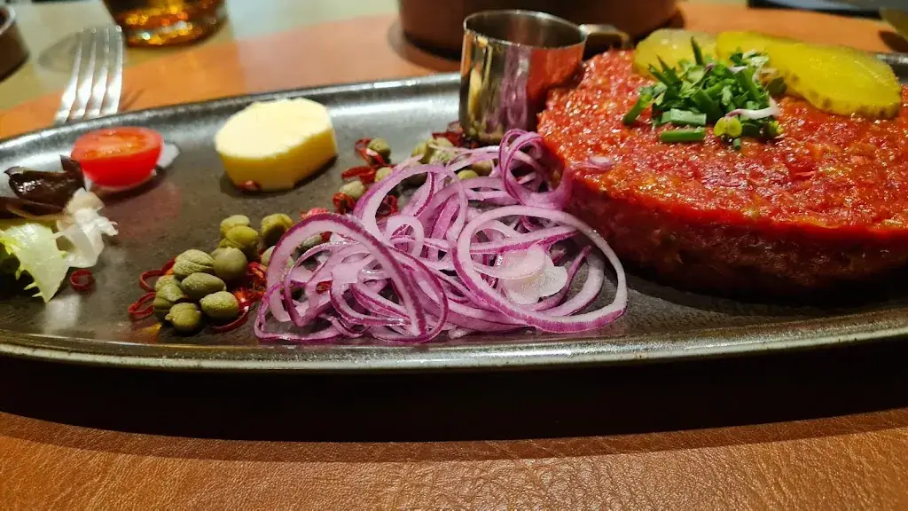 Menu_PLÜ Restaurant & Lounge_Baden_image_4