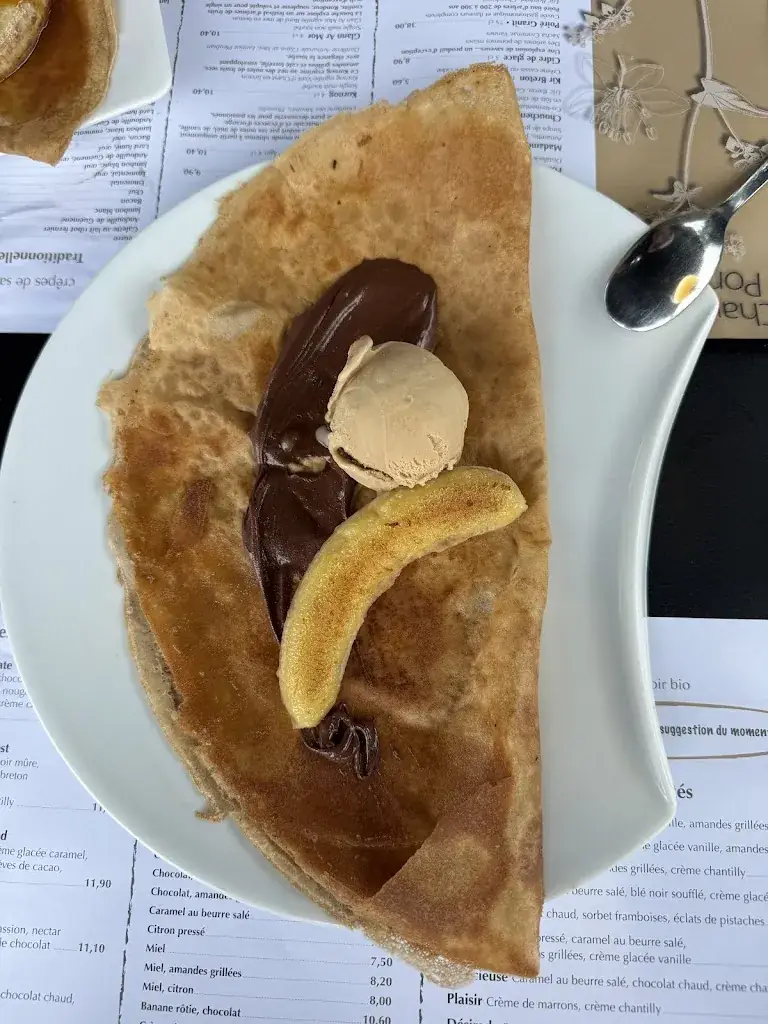 Florencia Mateos_La Chaumière de Pomper_Baden_review