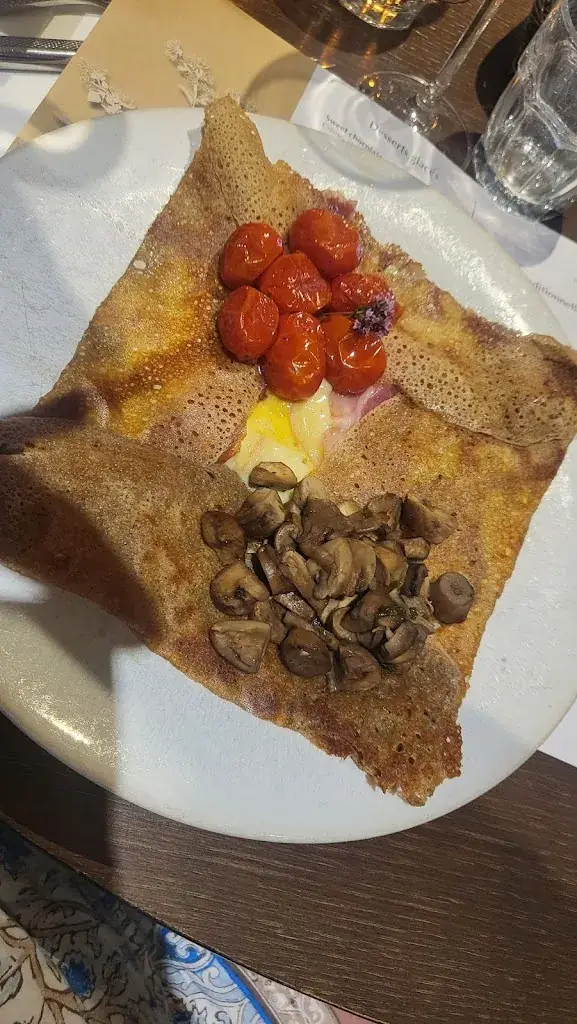 Louise Coulbeck_La Chaumière de Pomper_Baden_review