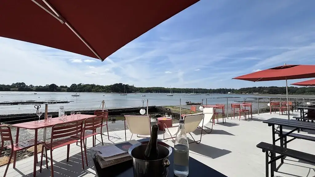 Huitres Ahoy restaurant in Baden