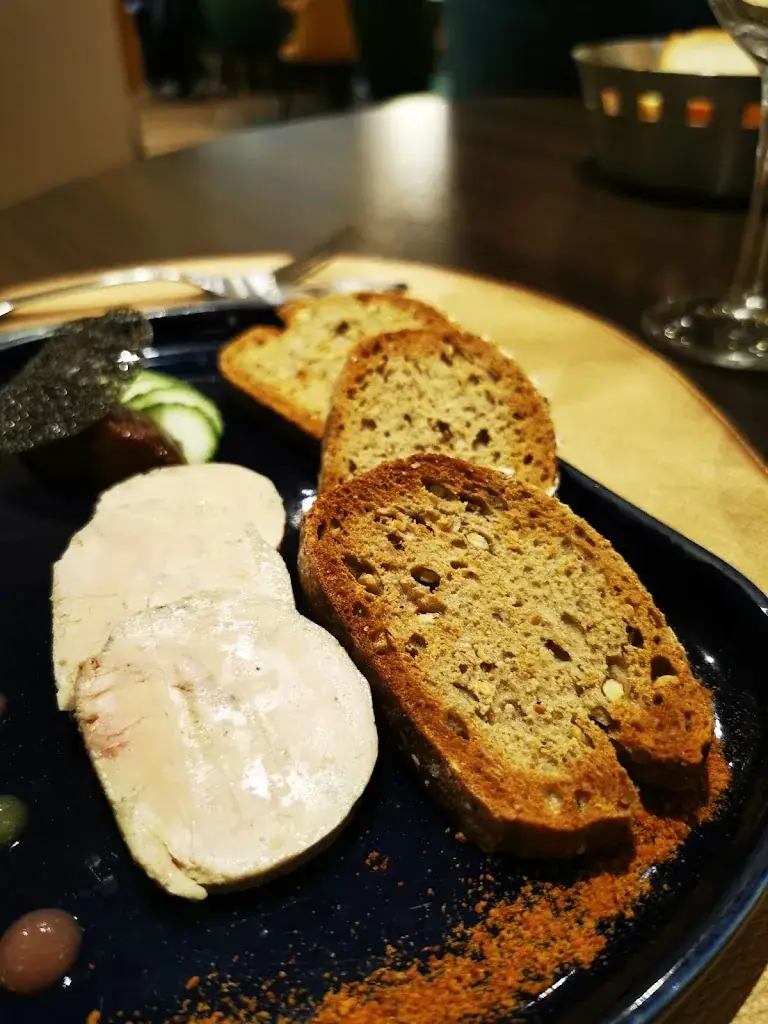 Menu_hotel restaurant le cheval blanc_Baud_image_8