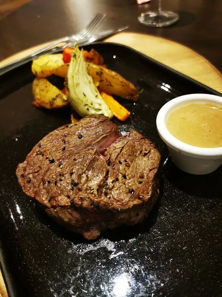 Menu_hotel restaurant le cheval blanc_Baud_image_9