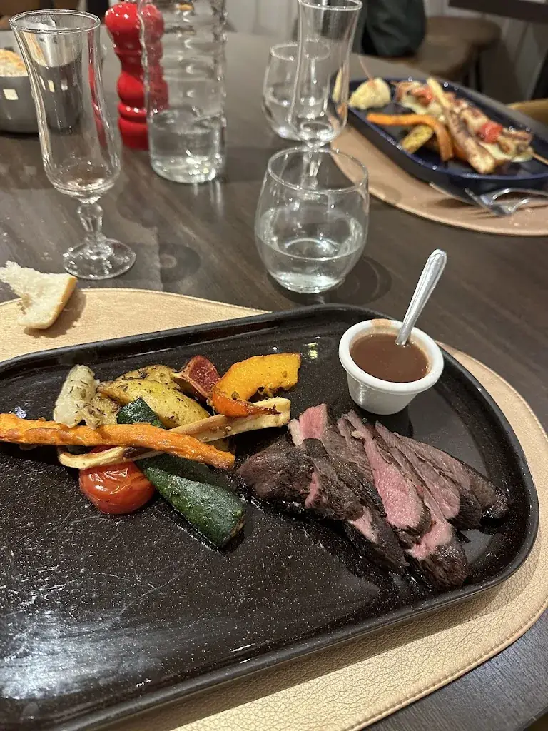 hotel restaurant le cheval blanc restaurant à Baud