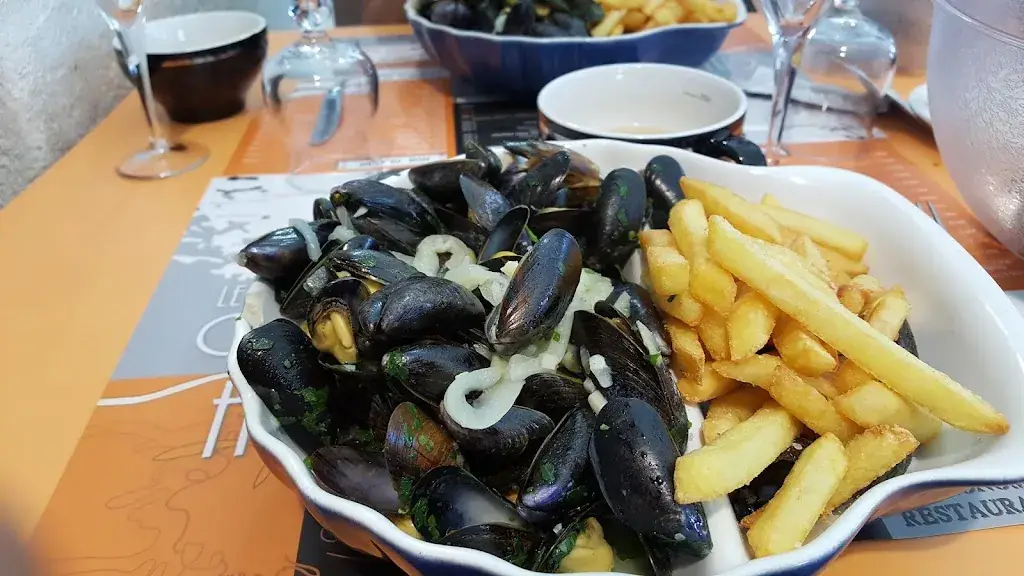 Hilary Morgan_LE CAP HORN_Arzon_review