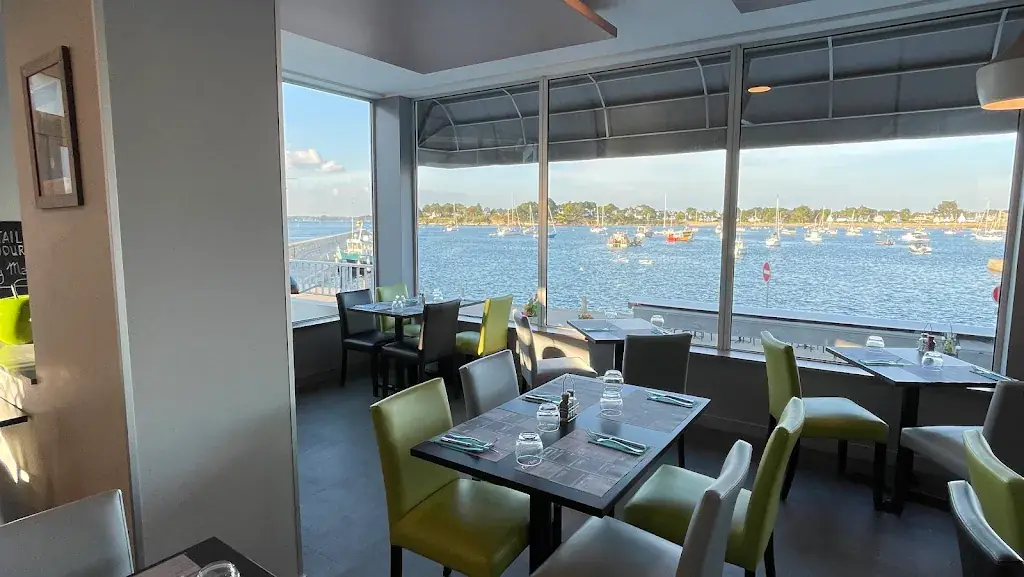 Côté Mer restaurant in Arzon