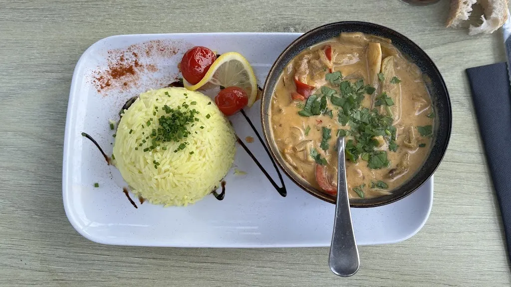 Le Cargo_Arzon_slider_image_3