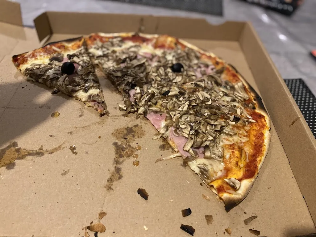 La Fabrik À Pízzas_Bignan_slider_image_3