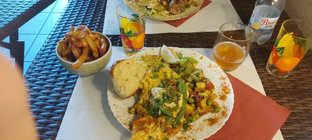 Michelle Schröder_KANTINER_Audierne_recensione