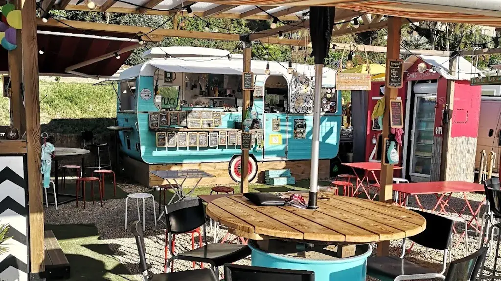 La Caravane bleue restaurant in Audierne