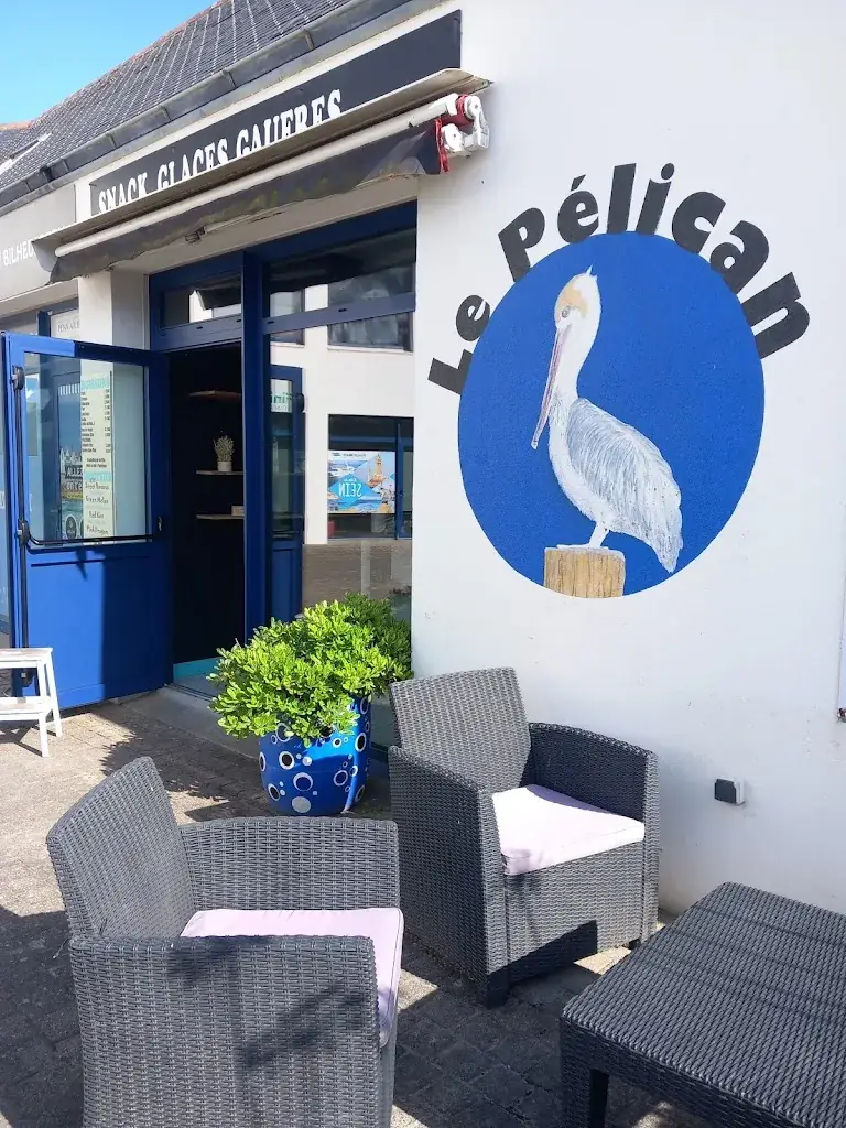 The Pelican_Audierne_slider_image_1