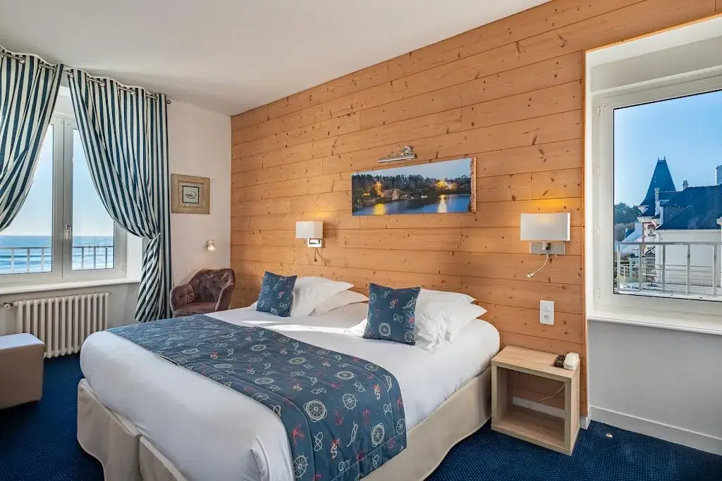 Hôtel Restaurant de La Plage_Audierne_slider_image_3