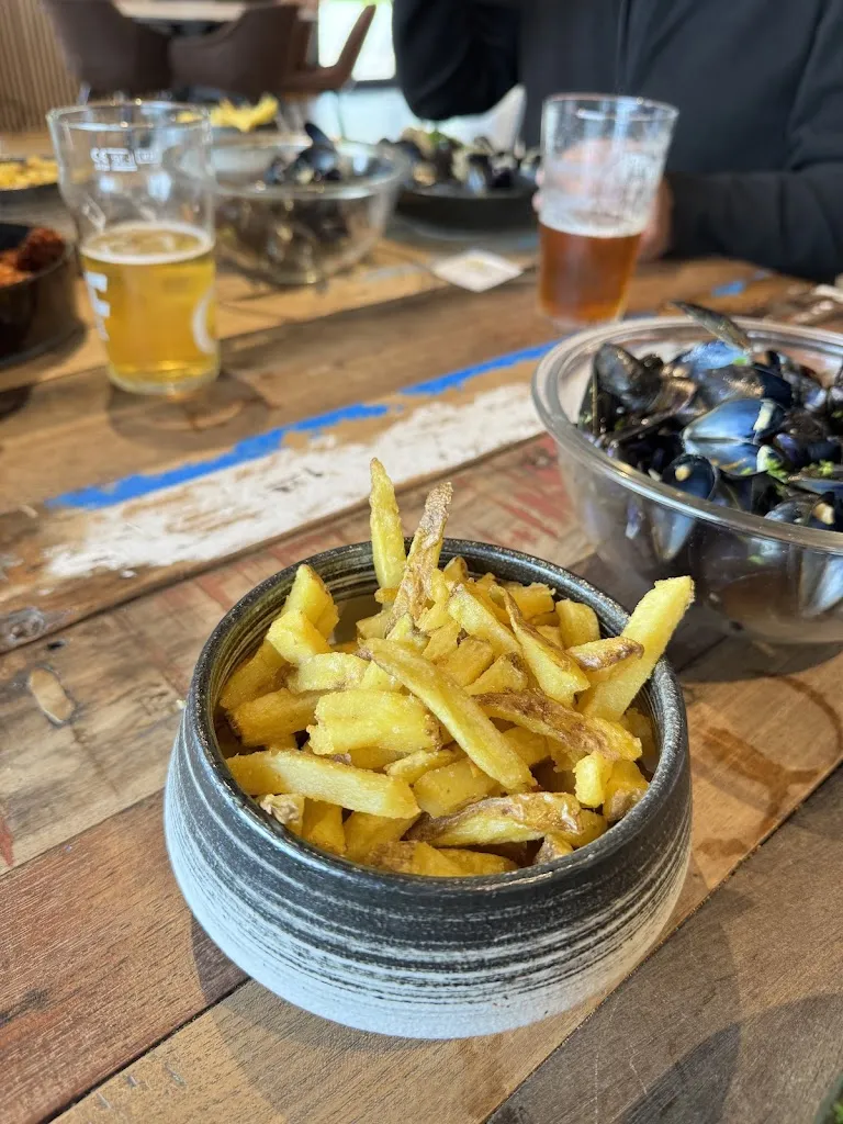 Britta Utsch_La Renverse_Audierne_review