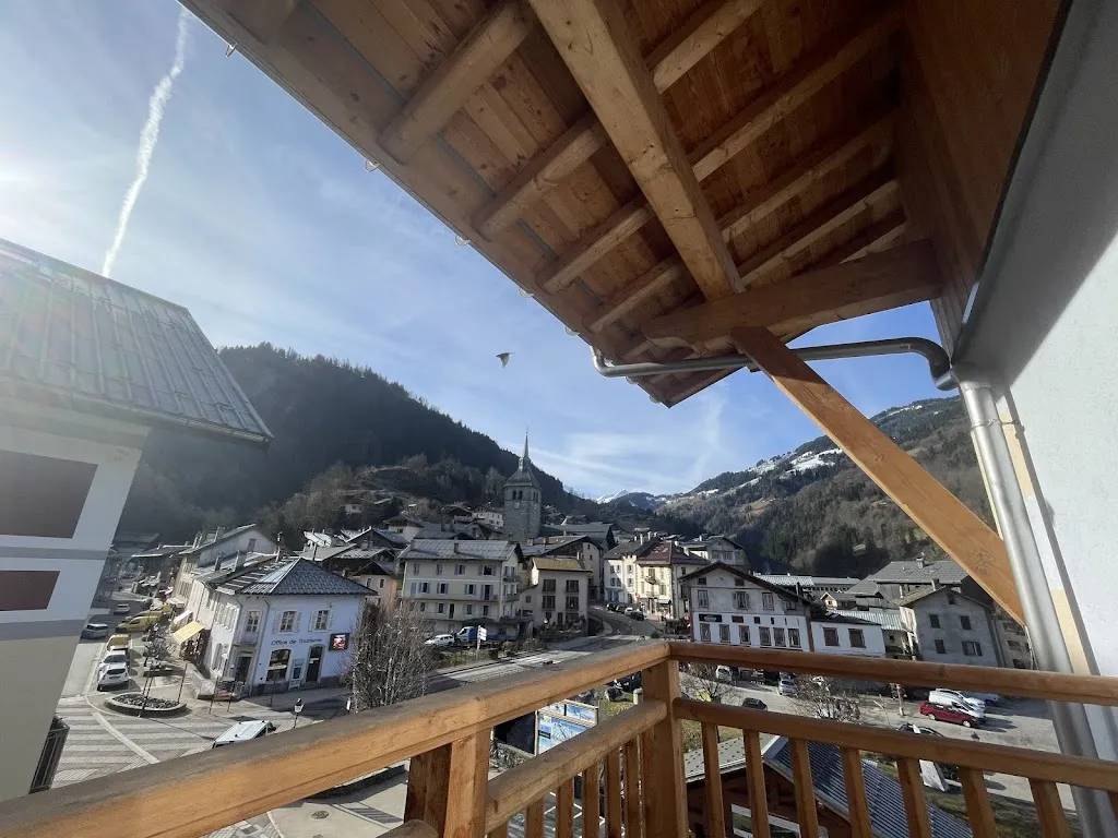 Jennifer Chareunvong_Hôtel La Roche_Beaufort_review