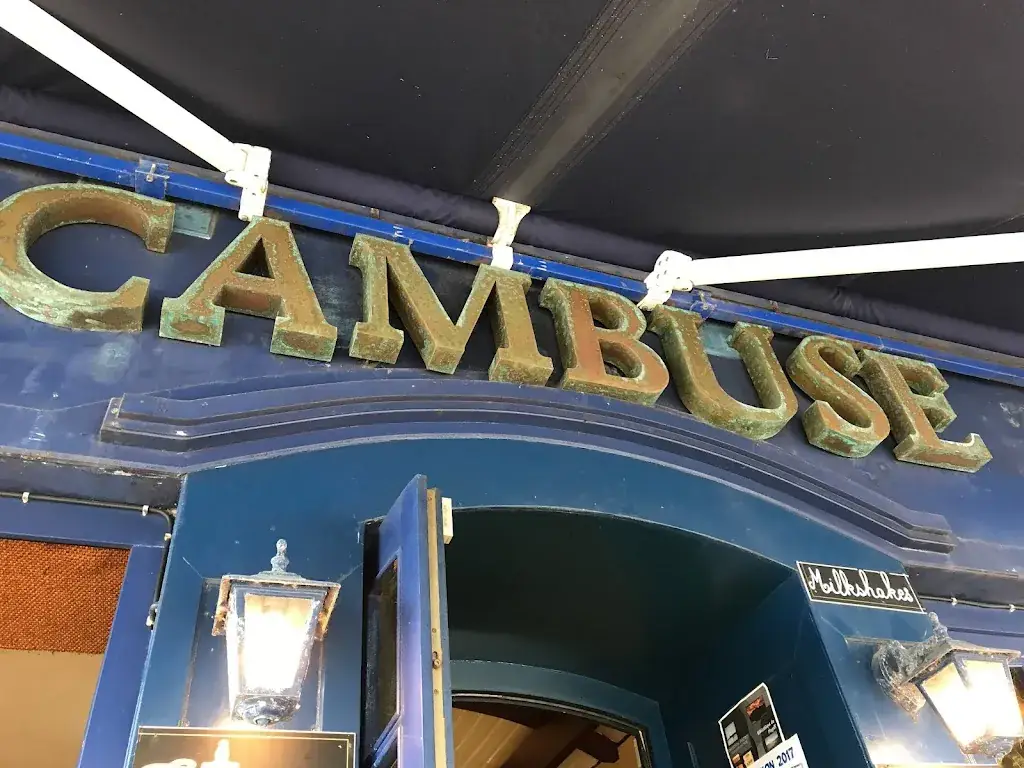 Bar Tabac La Cambuse ristorante a Audierne