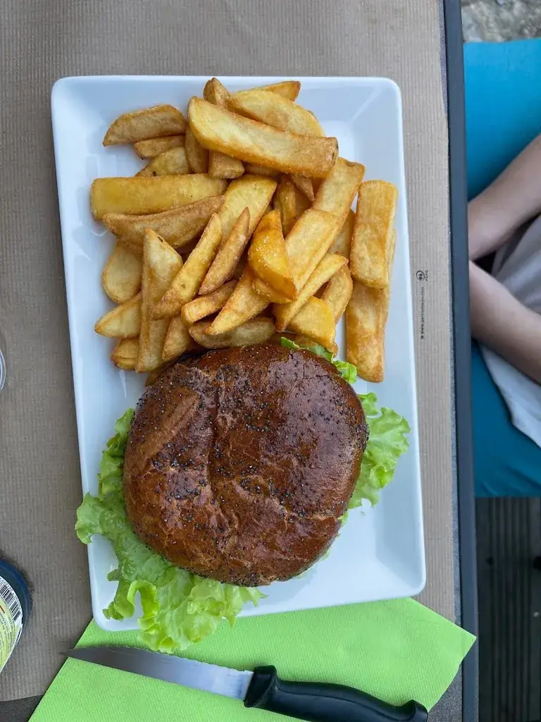 Gaetan INZANI_Café Auberge Le Lancelot_Ambierle_review