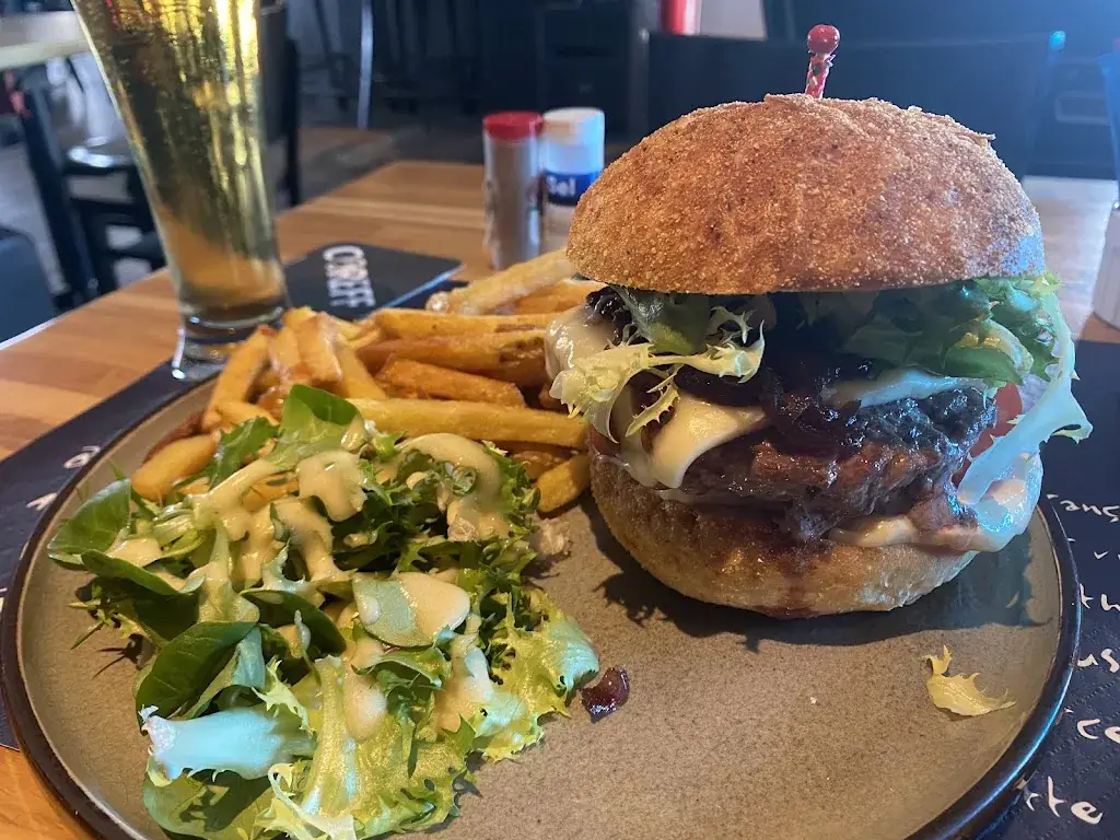 The Mac Laughlin's_Beuzec-Cap-Sizun_slider_image_3