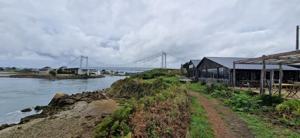 Conor Power_Sous L'Pont_Belz_Bewertung