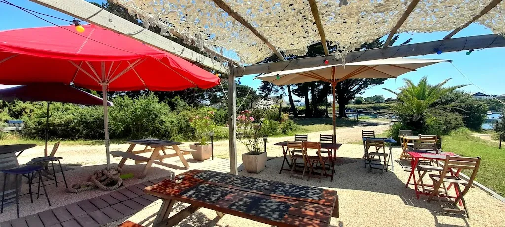 Sous L'Pont restaurant in Belz