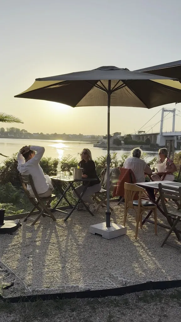 Sous L'Pont_Belz_slider_image_2