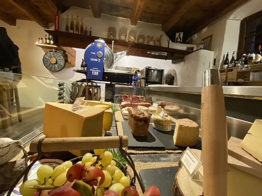 L'accord - bar à vins, cocktails et bières restaurant in Beaufort