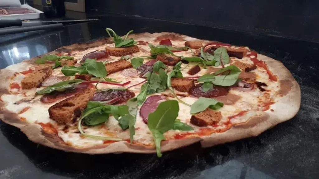 La Tour de Pizz_Belz_slider_image_2