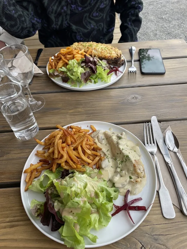 Guinguette L’hameçon_Bains-sur-Oust_slider_image_2