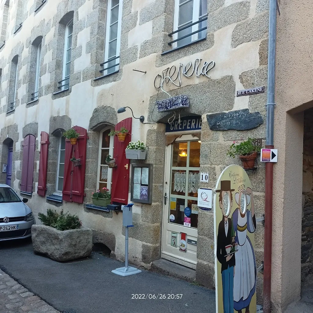Crêperie L' AKÈNE restaurant in Redon