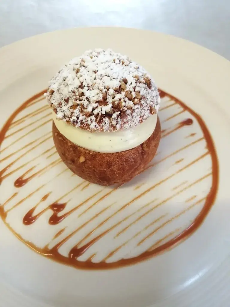 Le coin des Artistes_Gacilly_slider_image_2