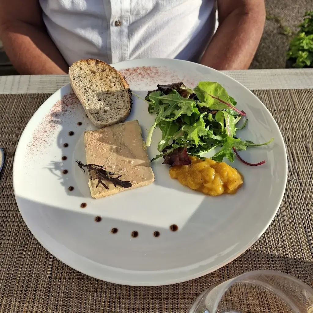 Le coin des Artistes_Gacilly_slider_image_3