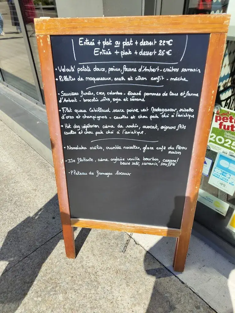 Stefy Ferrant_Le Revienz’y_Redon_review