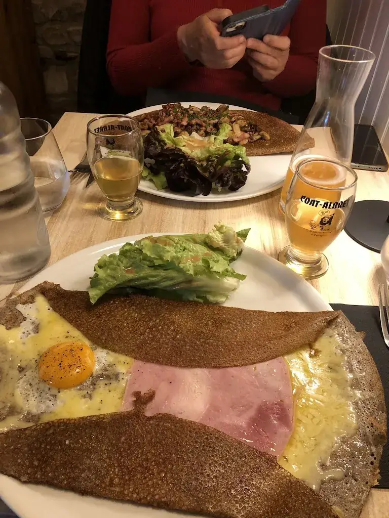 Manuel Zanotti_Crêperie Au Cottage_Bourg-des-Comptes_avis