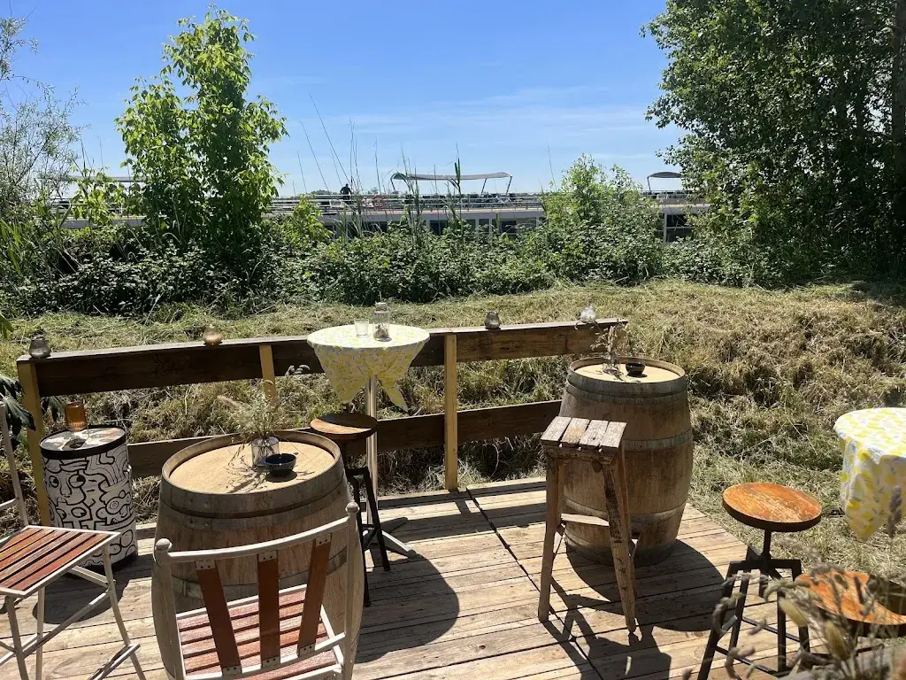 Belle-Amie, la petite soeur ristorante a Bourg