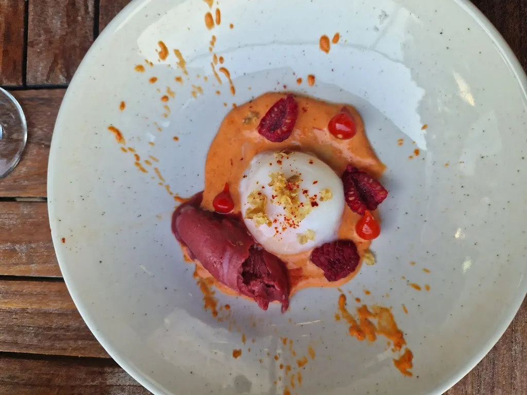 Marie EYRAUD_Jéroboam 120_Bourg_review