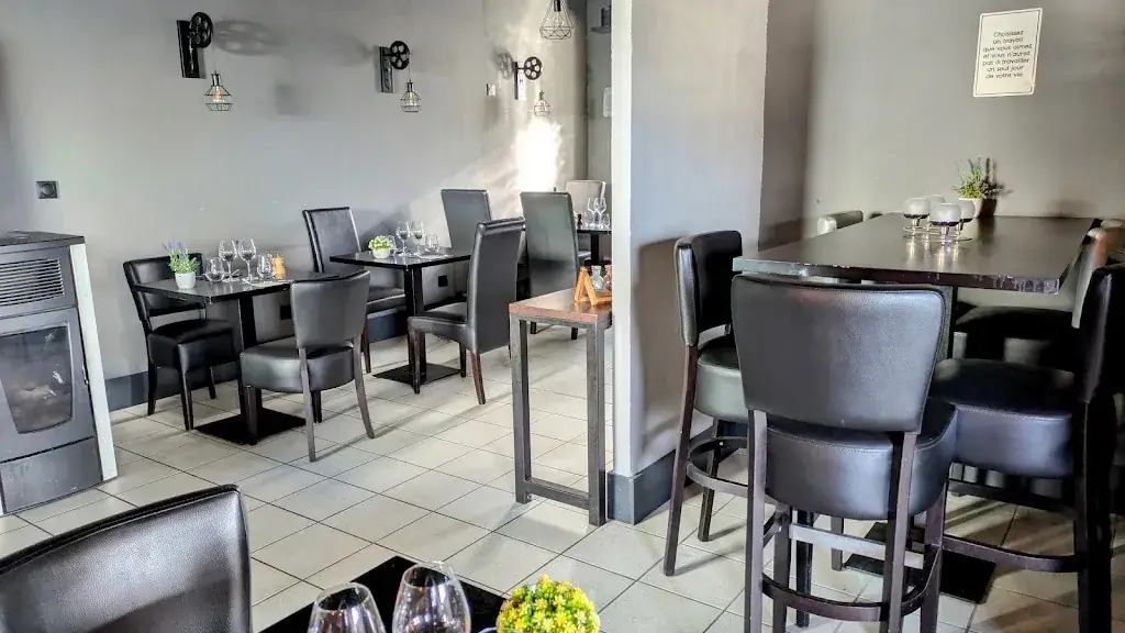 The cat_Le Grand Pas_Lannédern_recensione