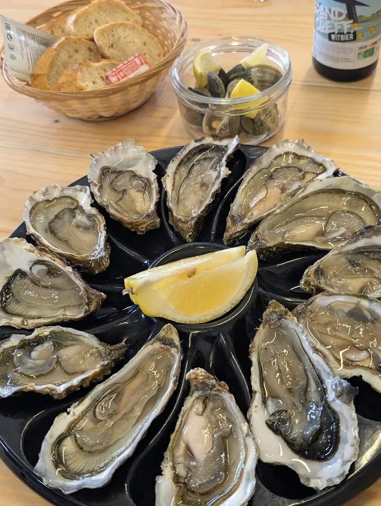 simoninpalma_La Cabane de Cadoudal - Dégustation huitres au bord de la Ria d' Etel & vente directe_Locoal-Mendon_review