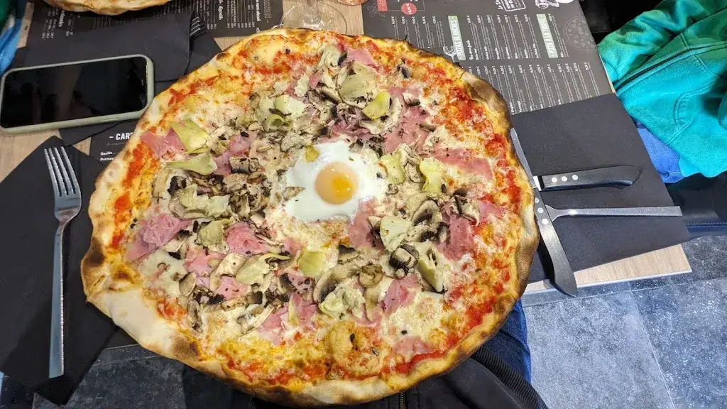 George Holmes_La Dolce Vita_Bénodet_Bewertung