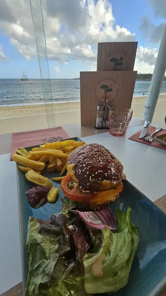 Marcin Kucia_Le Sans Souci_Bénodet_review