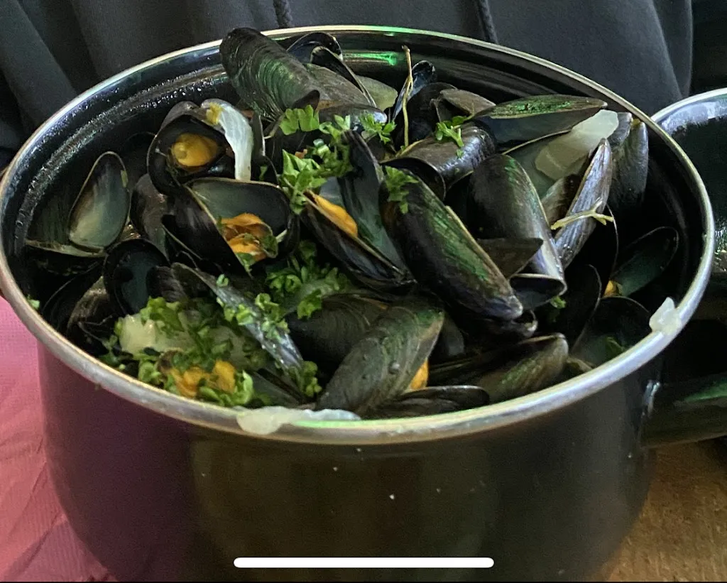 Tommy Frayne_L'effet mer_Bénodet_review