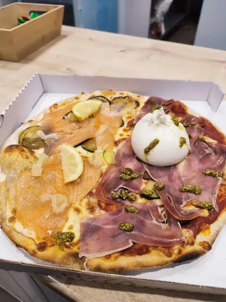 A.R. Mosby_Pizza Qualidade_Ainay-le-Château_review