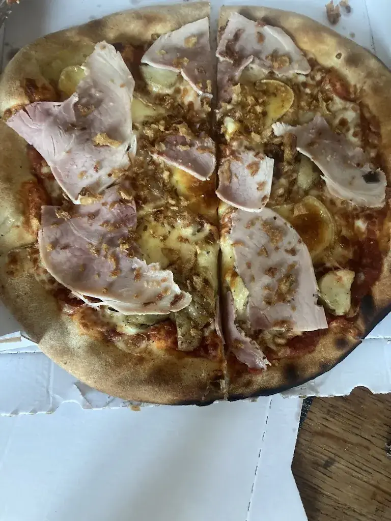 SANDRINE_Pizza Qualidade_Ainay-le-Château_review