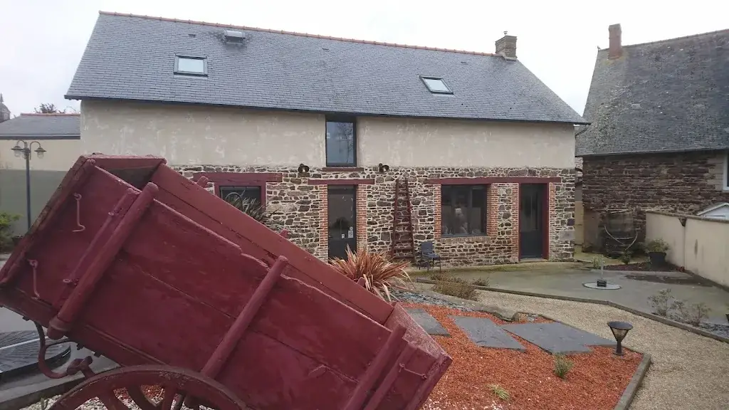 Patrice Caroline_Créperie L'Atelier_Bréal-sous-Montfort_review