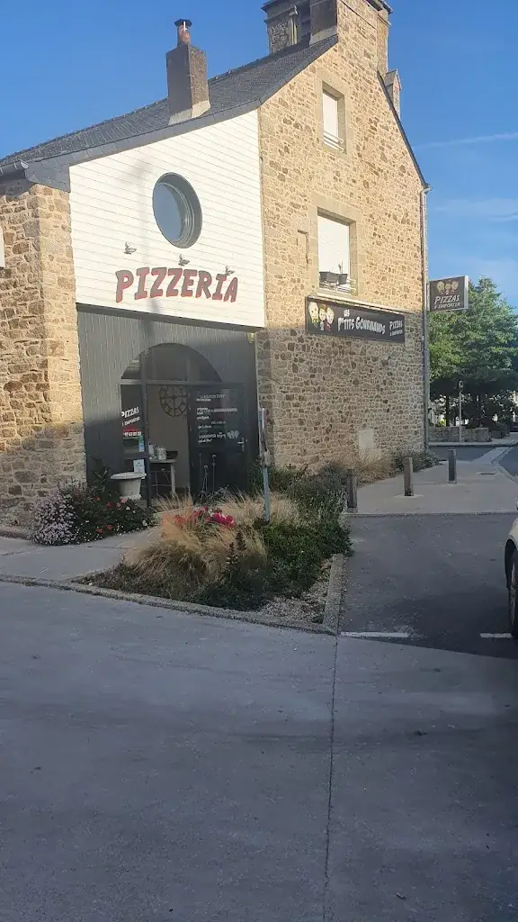 Alexis leray_Pizzeria les ptits gourmands_Caden_review