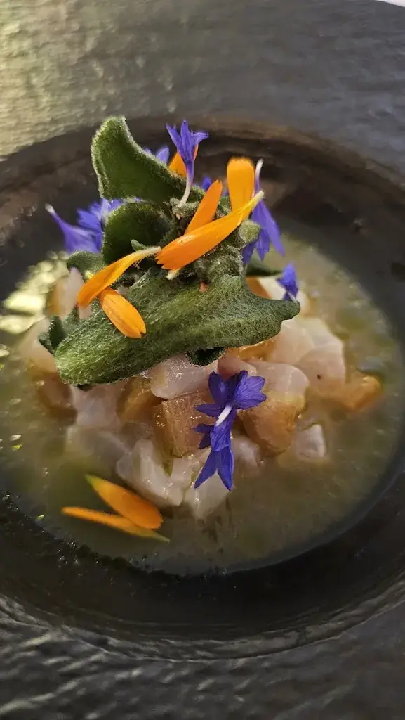 Julia Musto_Betton Fils_Saint-Malo_review