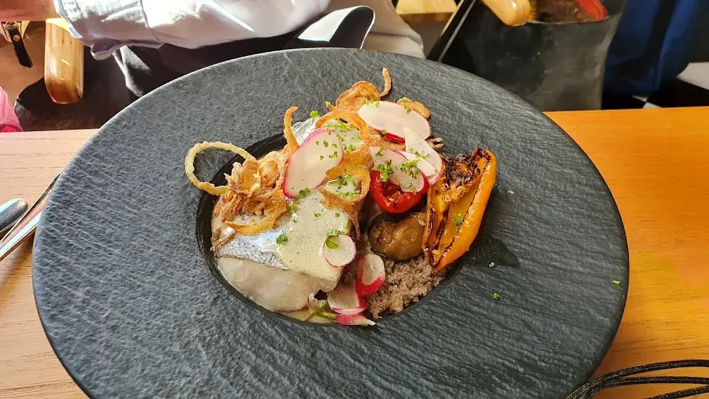 Axel Büse_Les Ptites Recettes_Brest_review