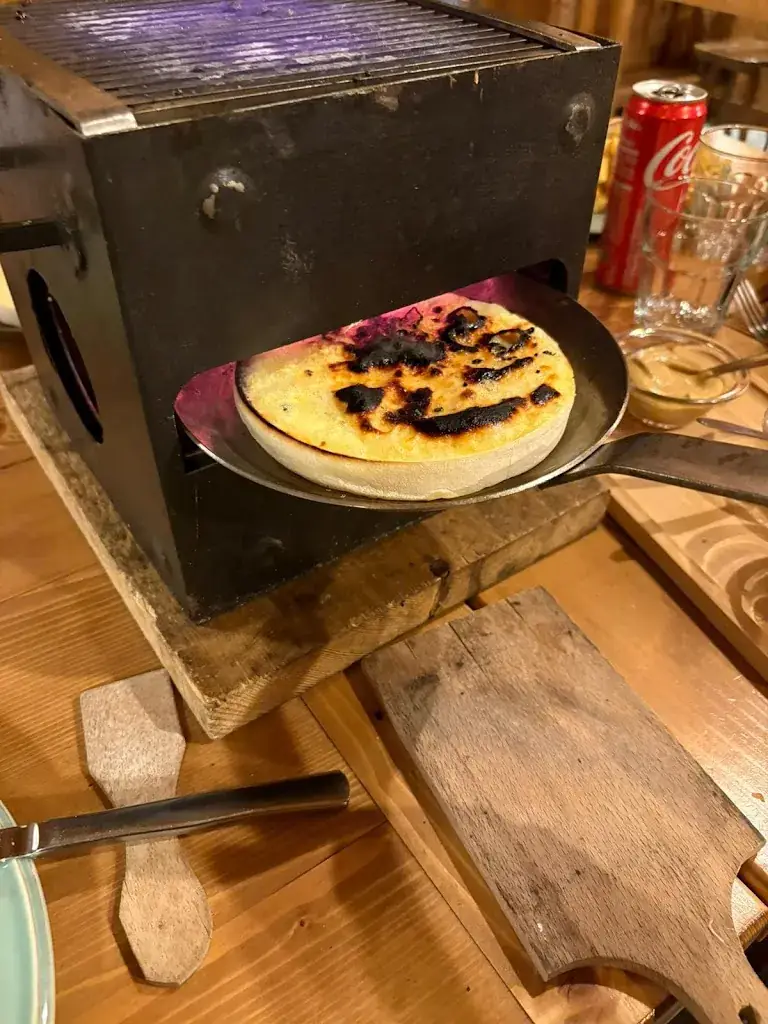 PEGGY C_Les Pivottes_Bellevaux_review