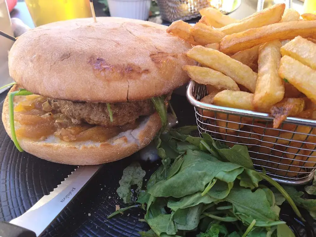 Natasa B._La Maison de Léa_Binic-Étables-sur-Mer_review