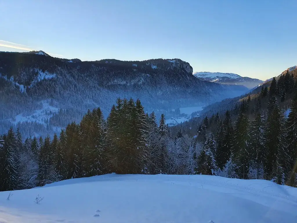 Marjo Lenstra_LE CHÂLET-LA_Bellevaux_reseña