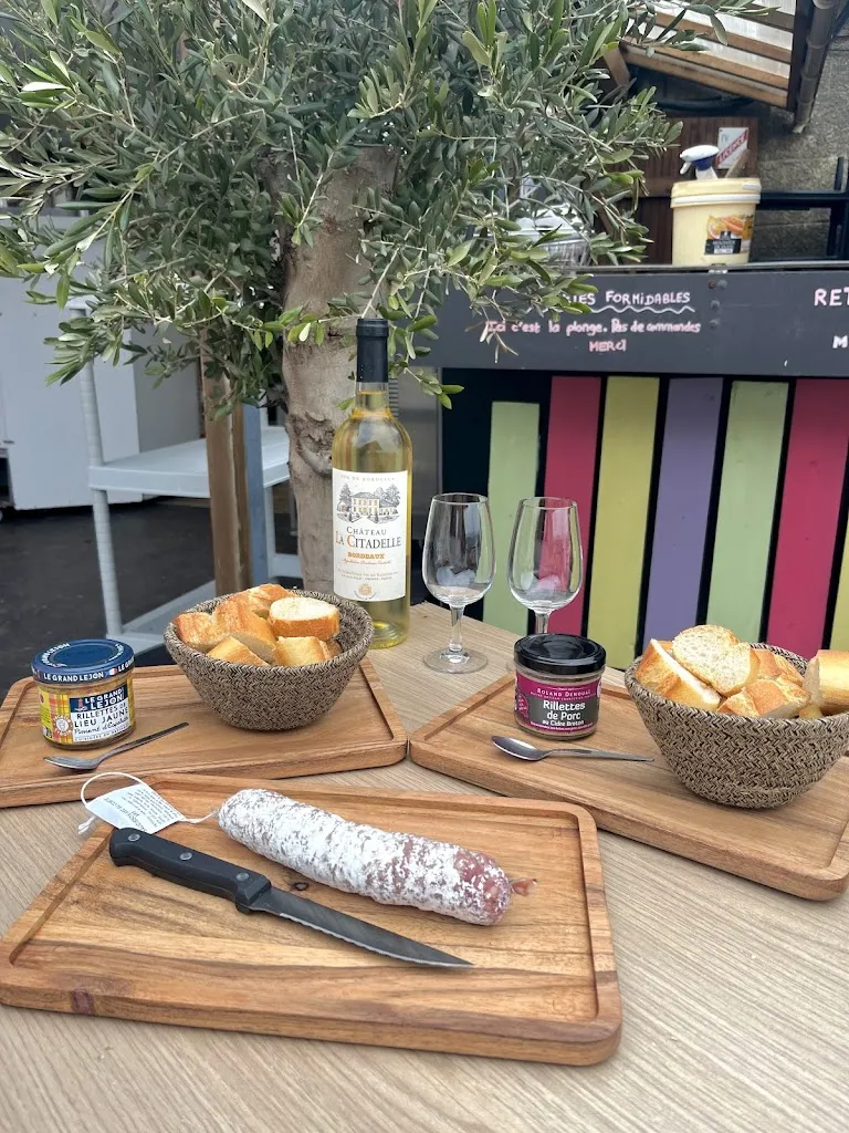 La Guitoune_Binic-Étables-sur-Mer_slider_image_2